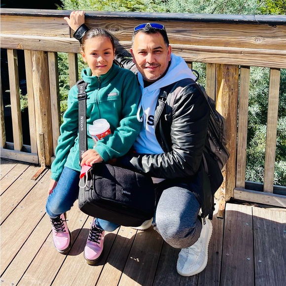 Meet your Posher, Jesus - Picture 4 of 12